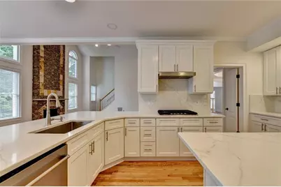 10645 Honey Brook Circle, Johns Creek, GA 30097 - Photo 17