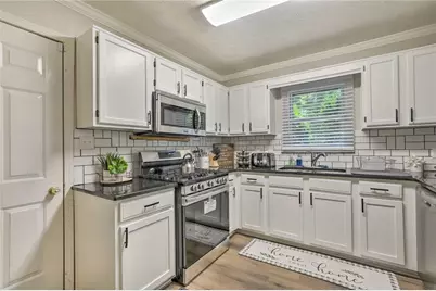 2671 Collier Drive NW, Atlanta, GA 30318 - Photo 9