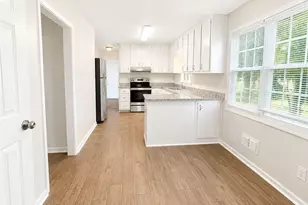 3135 Revere Cir, Snellville, GA 30039 - Photo 9