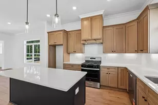 3942 Fulson Dr, Lilburn, GA 30047 - Photo 9