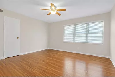 276 Lakemoore Drive NE #E, Atlanta, GA 30342 - Photo 15