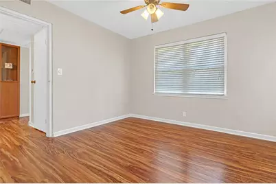 276 Lakemoore Drive NE #E, Atlanta, GA 30342 - Photo 17