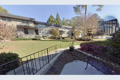 276 Lakemoore Drive NE #E, Atlanta, GA 30342 - Photo 3
