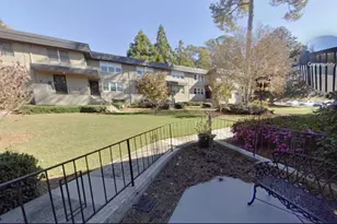 276 Lakemoore Dr NE, Atlanta, GA 30342 - Photo 3