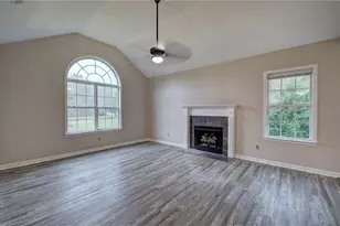 258 Hunters Crossing SE, Calhoun, GA 30701 - Photo 3