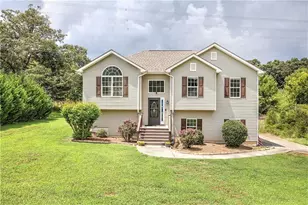 258 Hunters Crossing SE, Calhoun, GA 30701 - Photo 1