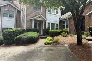 184 Peachtree Hollow Ct, Atlanta, GA 30328 - Photo 25