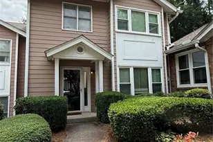 184 Peachtree Hollow Ct, Atlanta, GA 30328 - Photo 27