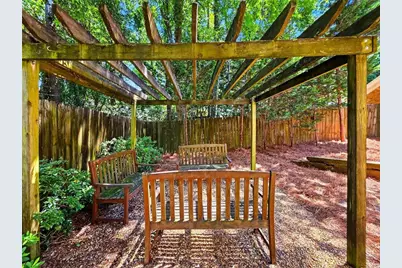184 Peachtree Hollow Court, Atlanta, GA 30328 - Photo 23