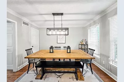 184 Peachtree Hollow Court, Atlanta, GA 30328 - Photo 7