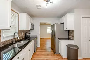 1251 Elizabeth Ave SW, Atlanta, GA 30310 - Photo 9