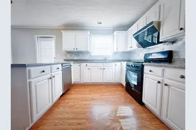 3368 Hill Pond Drive, Buford, GA 30519 - Photo 7