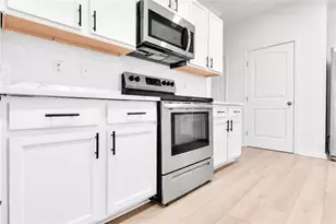 418 Lake Ridge Ln, Fairburn, GA 30213 - Photo 9