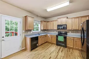 3970 Walnut Grove Way, Gainesville, GA 30506 - Photo 9