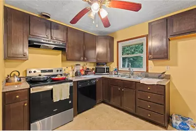 1140 Pineglen Drive, Riverdale, GA 30296 - Photo 13