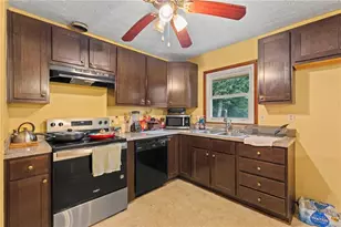 1140 Pineglen Dr, Riverdale, GA 30296 - Photo 13