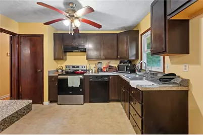1140 Pineglen Drive, Riverdale, GA 30296 - Photo 11