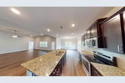 1024 Holliday Passs, Griffin, GA 30223 - Photo 3