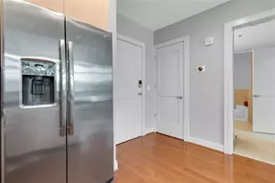 905 Juniper St NE, Atlanta, GA 30309 - Photo 3