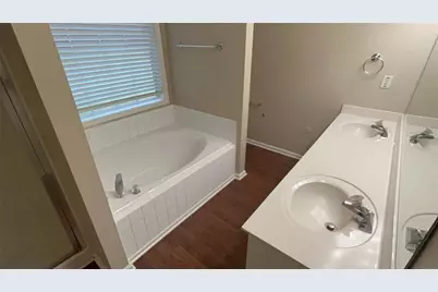 1011 Crown River Parkway, McDonough, GA 30252 - Photo 5