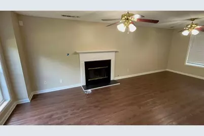 1011 Crown River Parkway, McDonough, GA 30252 - Photo 3