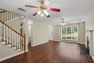 1011 Crown River Pkwy, McDonough, GA 30252 - Photo 3