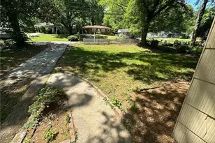 1900 Meadow Ln, Decatur, GA 30032 - Photo 25