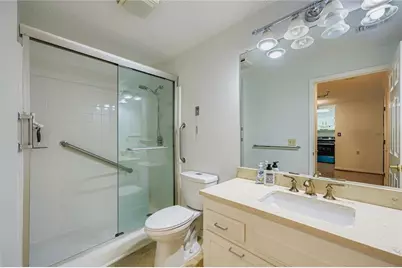 1800 Clairmont Lake #A325, Decatur, GA 30033 - Photo 15