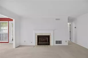 1010 Gettysburg Pl, Sandy Springs, GA 30350 - Photo 5