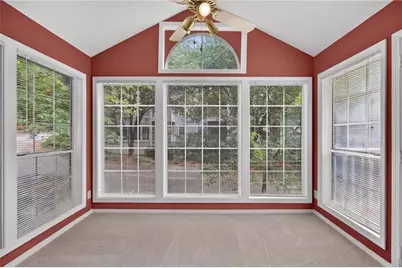1010 Gettysburg Place, Sandy Springs, GA 30350 - Photo 7