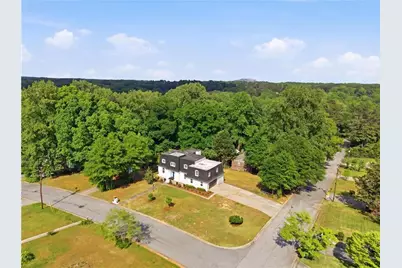 492 S Susan Creek Drive, Stone Mountain, GA 30083 - Photo 3