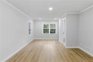 492 S Susan Creek Dr, Stone Mountain, GA 30083 - Photo 15