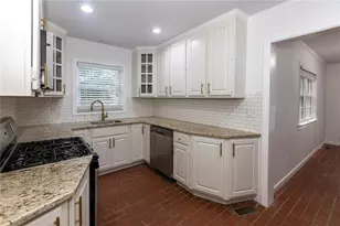 1311 Roxboro Dr, Atlanta, GA 30324 - Photo 15