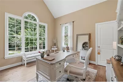 8665 Bay Drive, Gainesville, GA 30506 - Photo 11