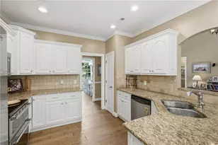 8665 Bay Dr, Gainesville, GA 30506 - Photo 17