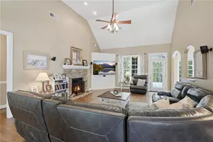 8665 Bay Dr, Gainesville, GA 30506 - Photo 13