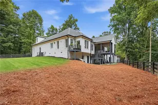 8665 Bay Dr, Gainesville, GA 30506 - Photo 55