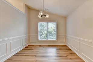 1581 Highland Bluff Ct, Suwanee, GA 30024 - Photo 33