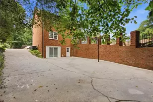 24 Planters Dr SW, Lilburn, GA 30047 - Photo 39