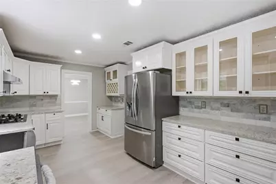 24 Planters Drive SW, Lilburn, GA 30047 - Photo 15