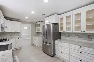24 Planters Dr SW, Lilburn, GA 30047 - Photo 15