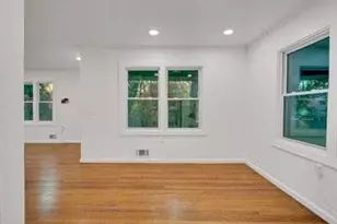 1382 Childress Dr, Atlanta, GA 30311 - Photo 3