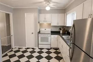 7528 Pembrook Ct, Riverdale, GA 30274 - Photo 3