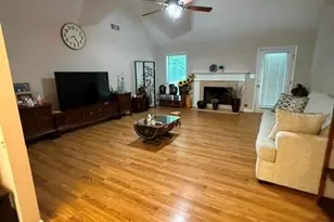 644 Laufin Ct, Lawrenceville, GA 39943 - Photo 7