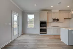 3665 Donovan Cir, Loganville, GA 30052 - Photo 9