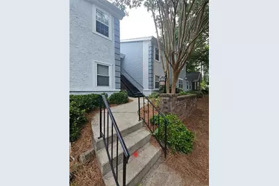 113 Hampshire Court #113, Avondale Estates, GA 30002 - Photo 3