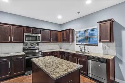 8438 Hillspire Drive, Douglasville, GA 30134 - Photo 7