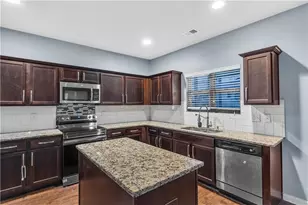 8438 Hillspire Dr, Douglasville, GA 30134 - Photo 7