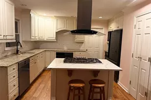 4010 Mansion Dr, Marietta, GA 30062 - Photo 9
