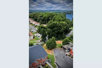 2451 Terrace View NW, Gainesville, GA 30501 - Photo 3
